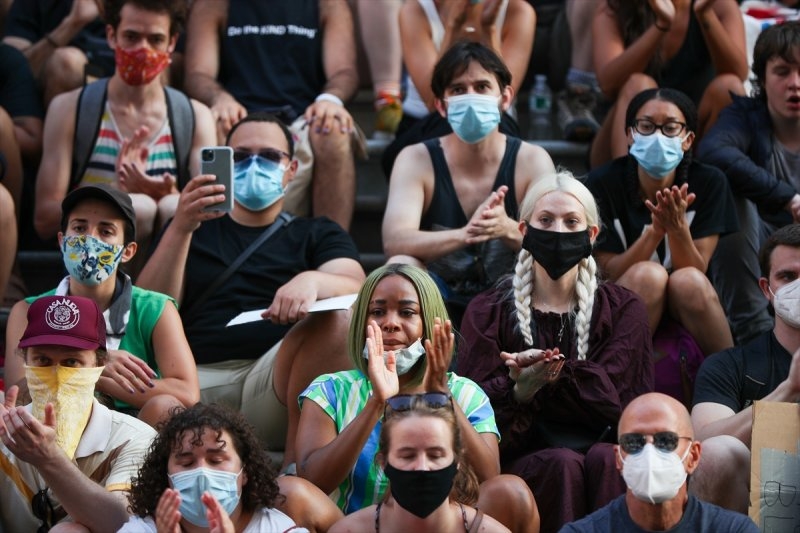 New York'ta ırkçılık karşıtı gösteri düzenlendi 9