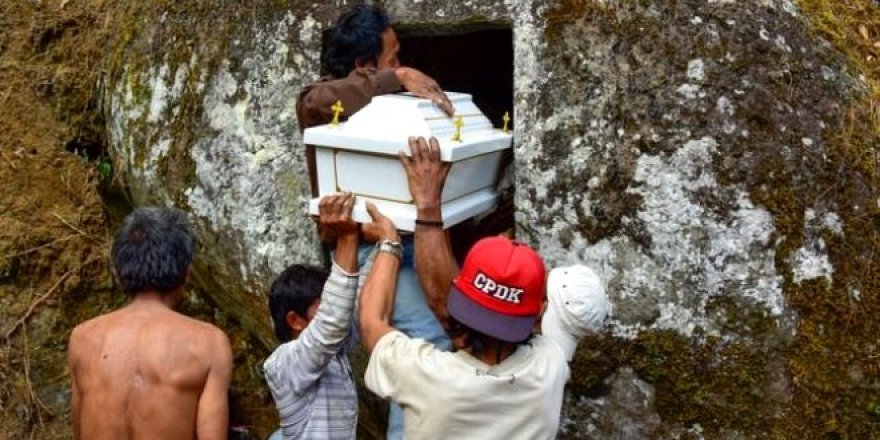 Görebeliceğiniz en vahşi gelenek!