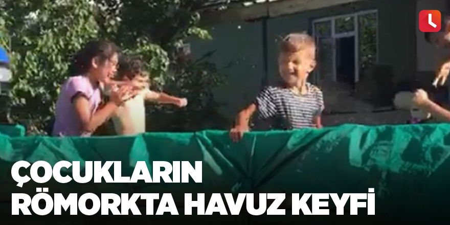 Çocukların römorkta havuz keyfi