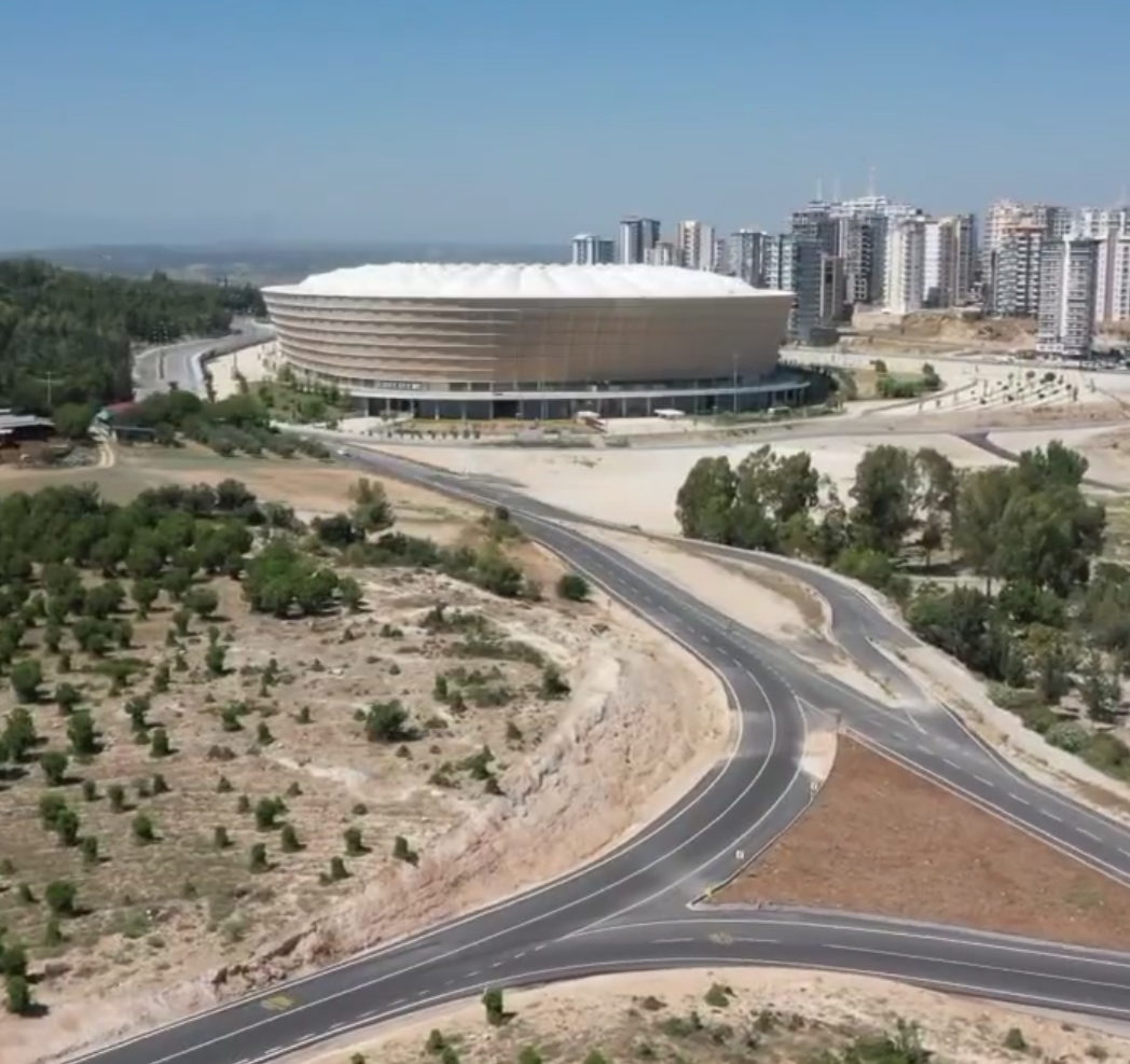 Yeni Adana Stadyumu bağlantı yolları açıldı