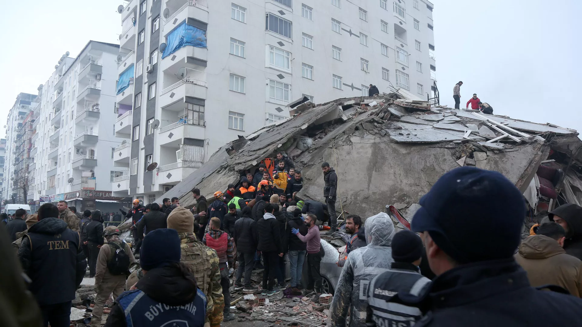 Zeydan Karalar: ‘En büyük sorunumuz seyyar tuvalet ve çadır'