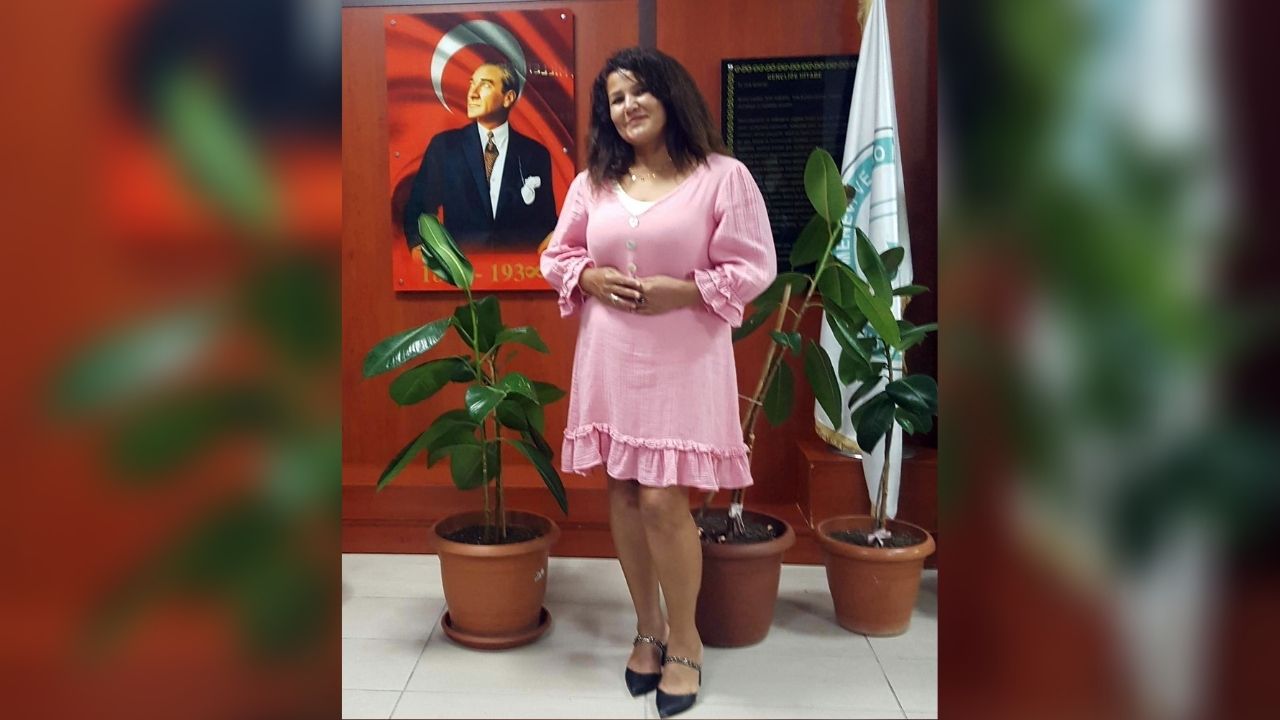 Sit alanına hizmet binası yaptıran kadın muhtar görevden alındı