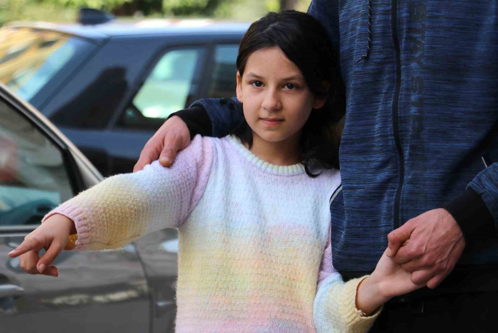 Depremzede küçük Zeynep’in bisikletini çaldılar