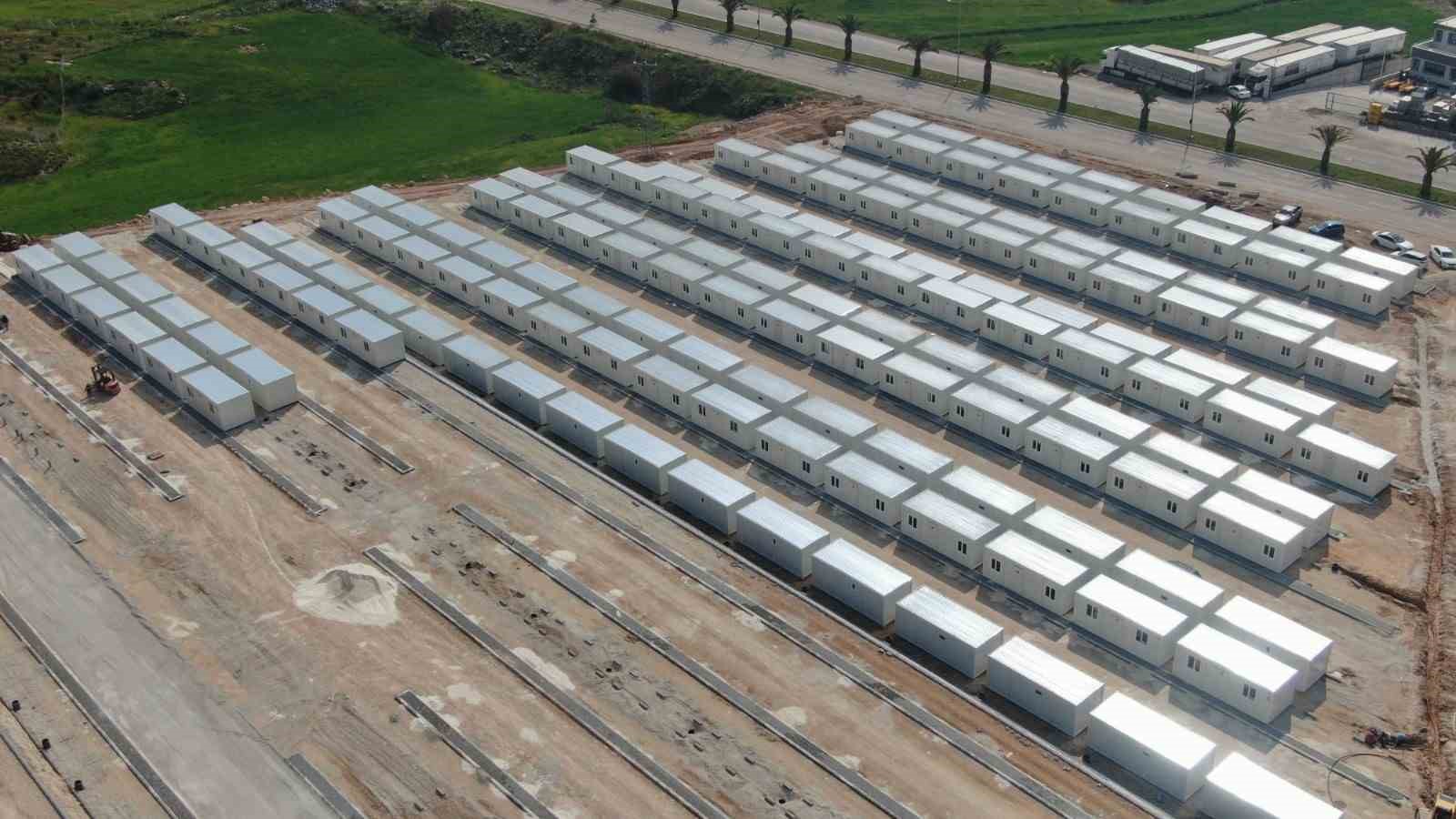 Adana’da 2 bin depremzedeye 509 konteyner