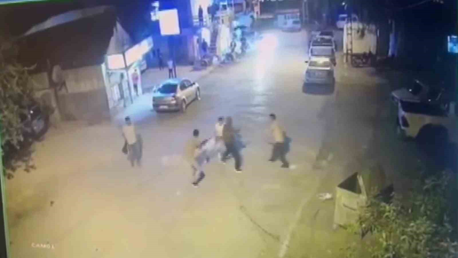 Adana’da 1 kişinin vurulduğu silahlı kavga kamerada