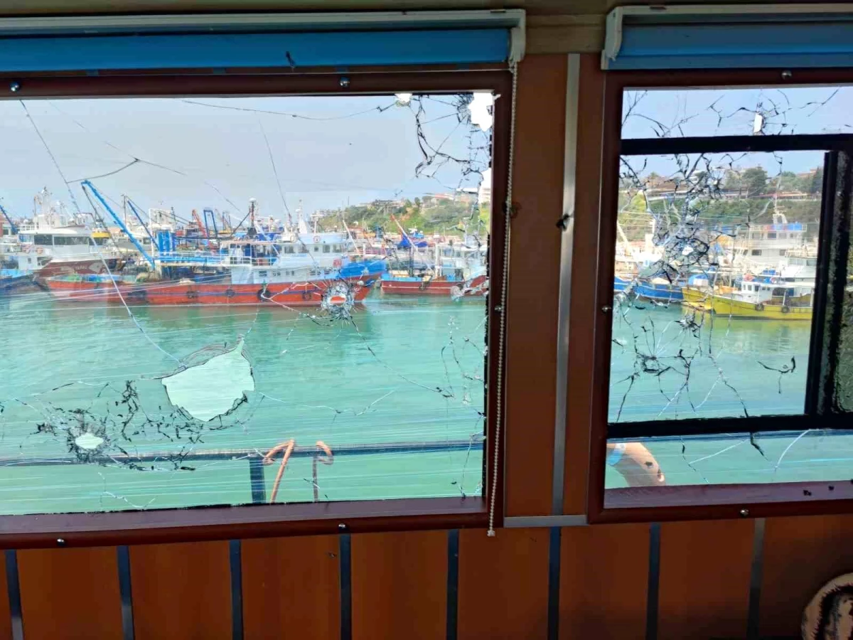 Adana'dan çıkan balıkçı teknesine Suriye güvenlik güçleri ateş açtı: 2 yaralı