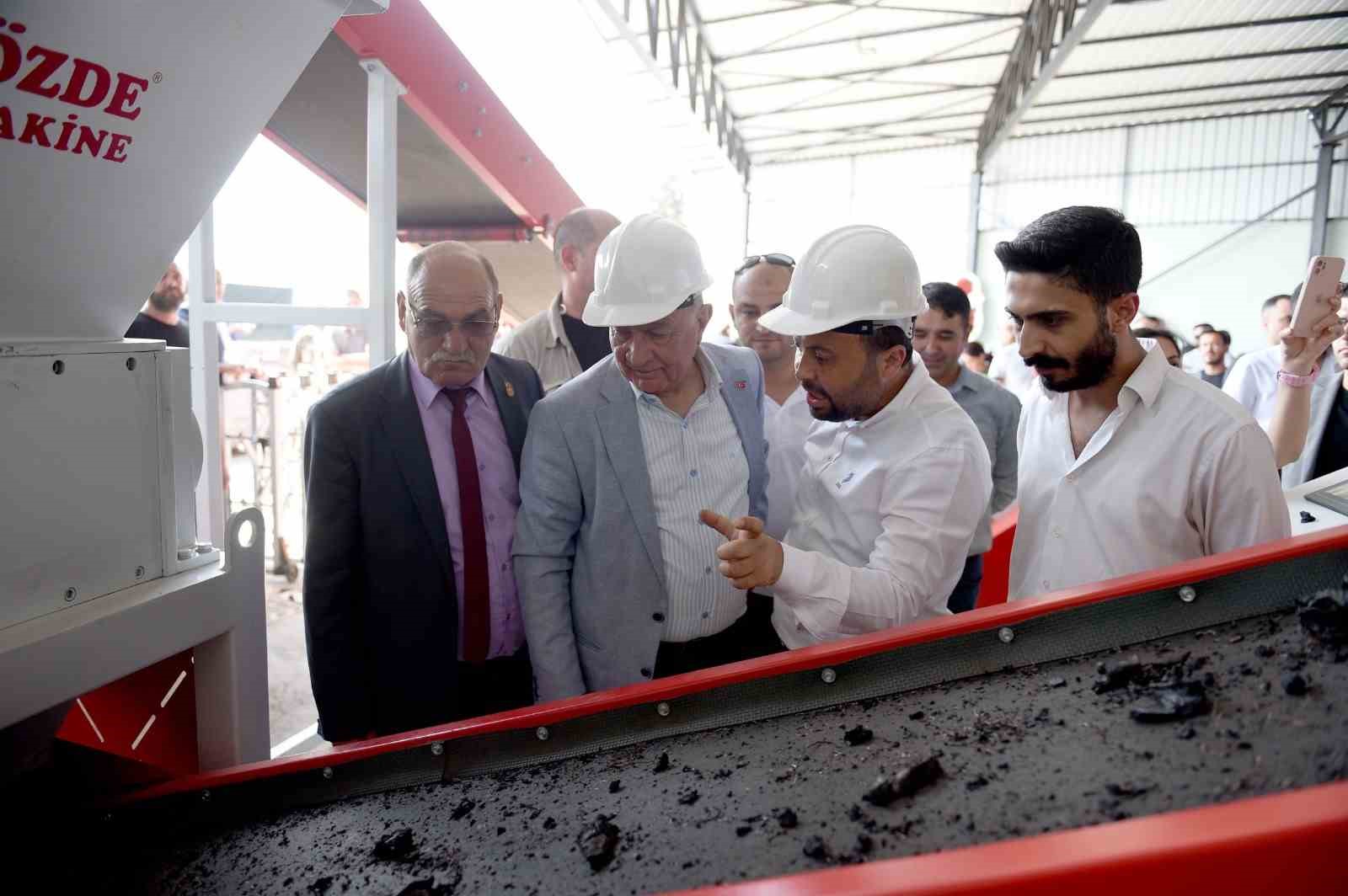 Seyhan Belediyesi atık lastikleri yeniden ekonomiye kazandırıyor