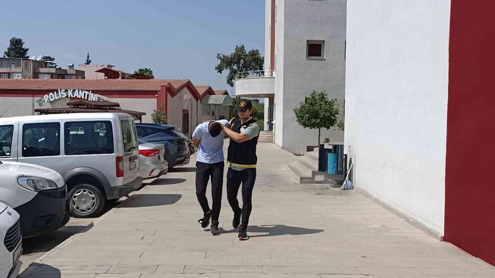 Adana'da annesine döven babasını öldüren genç tutuklandı