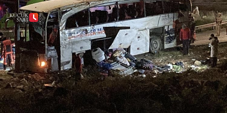 Mersin'de korkunç kaza! Yolcu otobüsü devrildi: 9 ölü, 30 yaralı