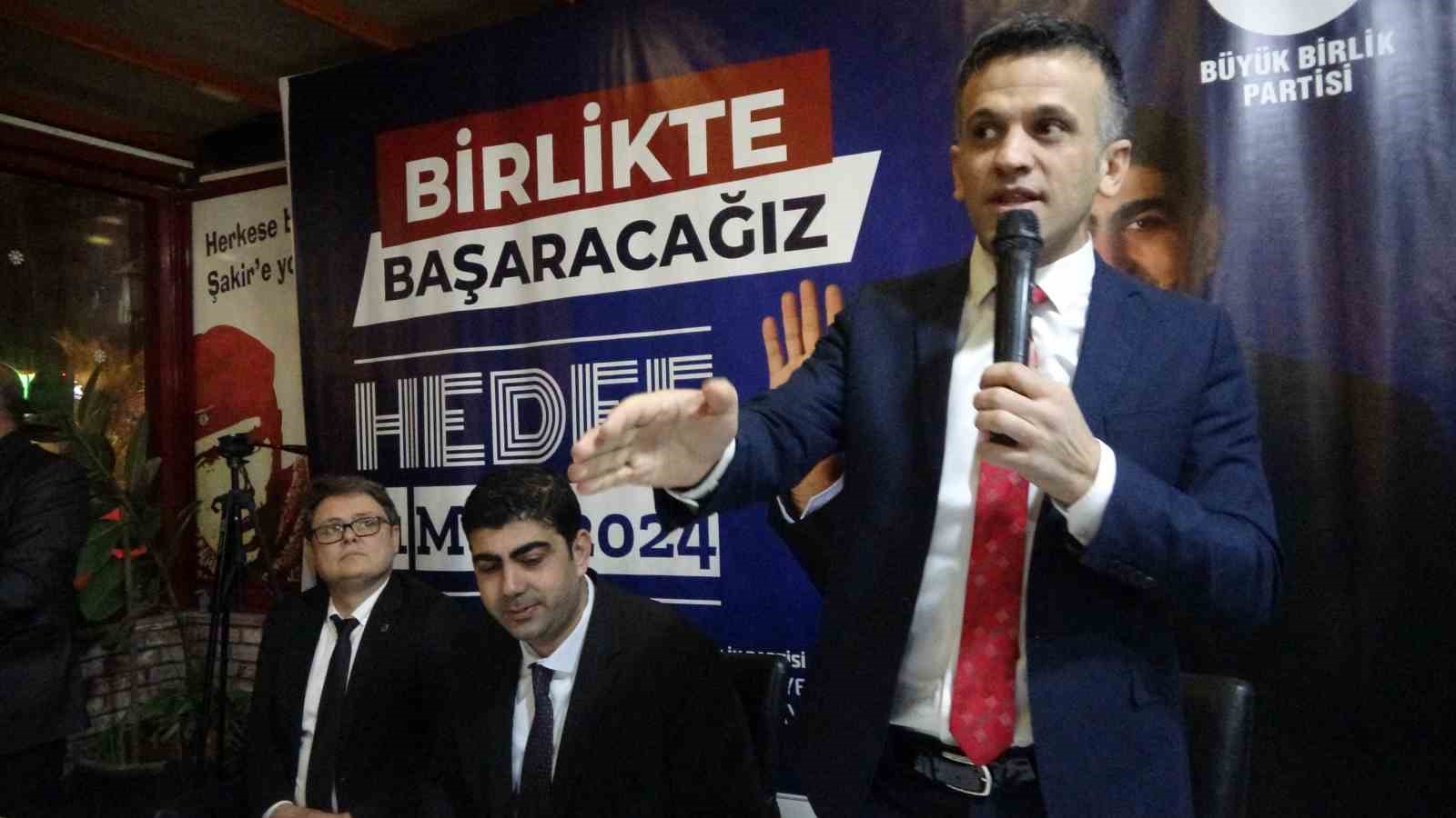 Ekrem İmamoğlu Adana'da Kozan adaylarına müdahale mi etti?