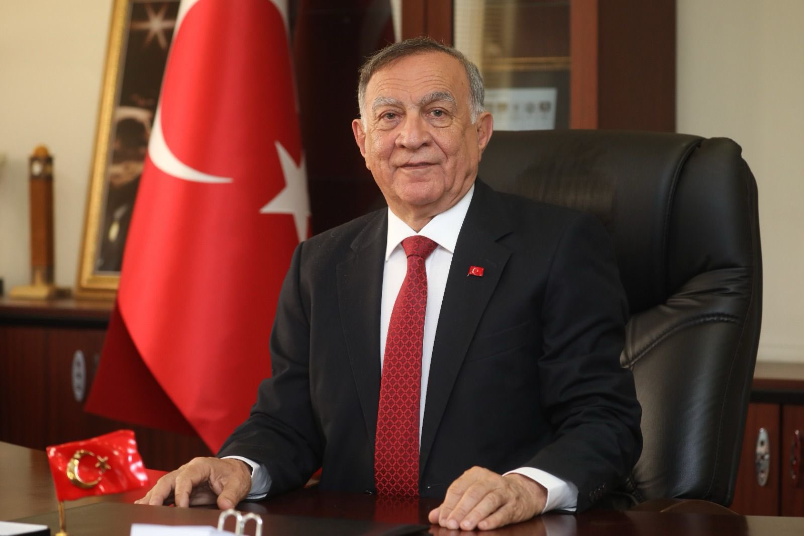 Son Dakika! Akif Kemal Akay CHP'den istifa etti
