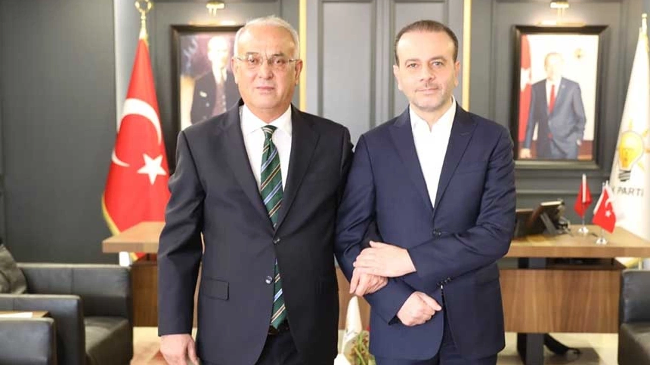 Cumhur İttifakı'nın Adana il başkanlarından Cumhurbaşkanı Erdoğan'ın mitingine davet