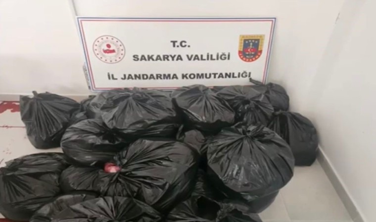 Adana'da kesilen 700 kilogram at eti sucuk yapılacaktı: Sakarya'da yakalandı