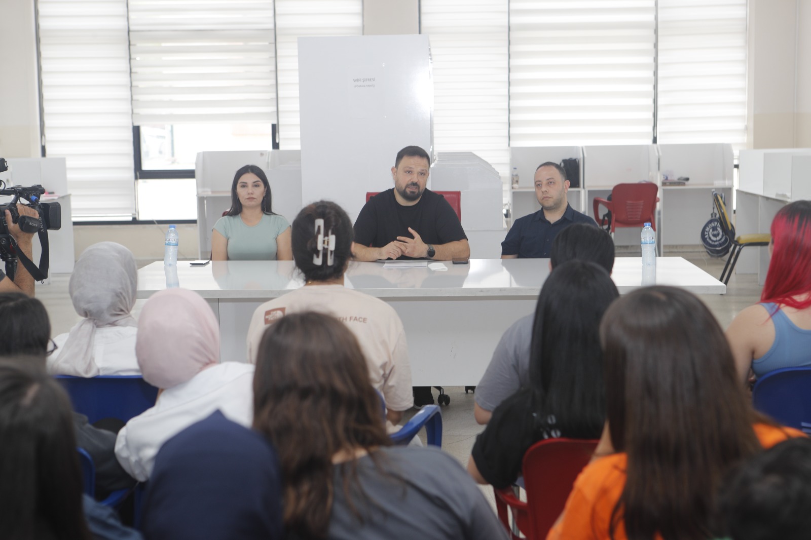 Çukurova'dan gençlere 'sınav kaygısını giderme' semineri