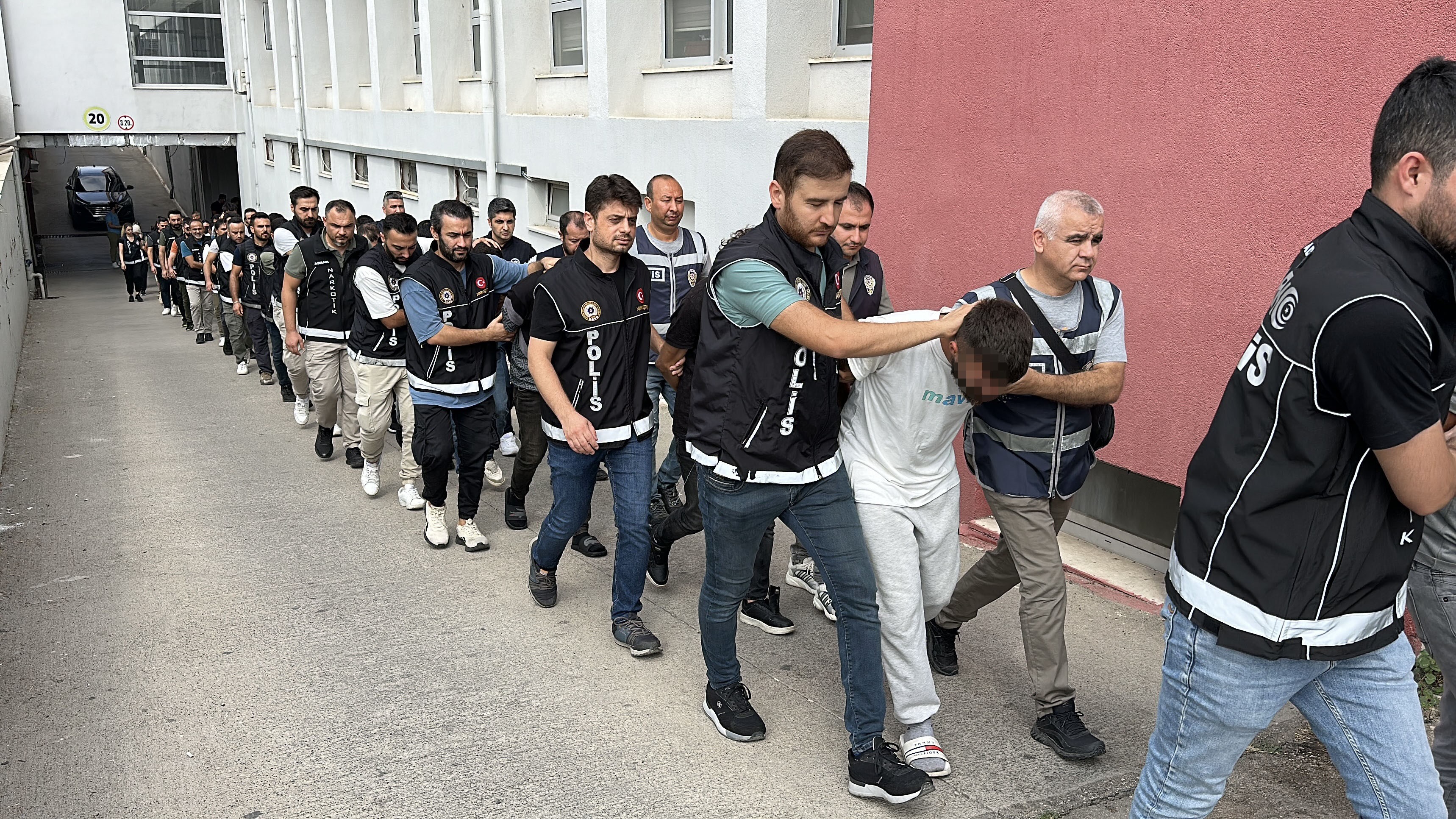 "Narkokapan-Adana 2" operasyonunda 152 152 kişi tutuklandı
