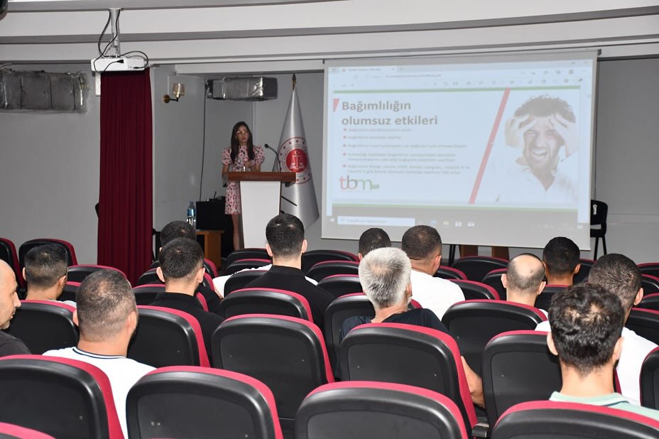 Cezaevi personeline ve mahkumlara, “Madde Kullanım Riski ve Bağımlılıktan Korunma” eğitimi verildi 