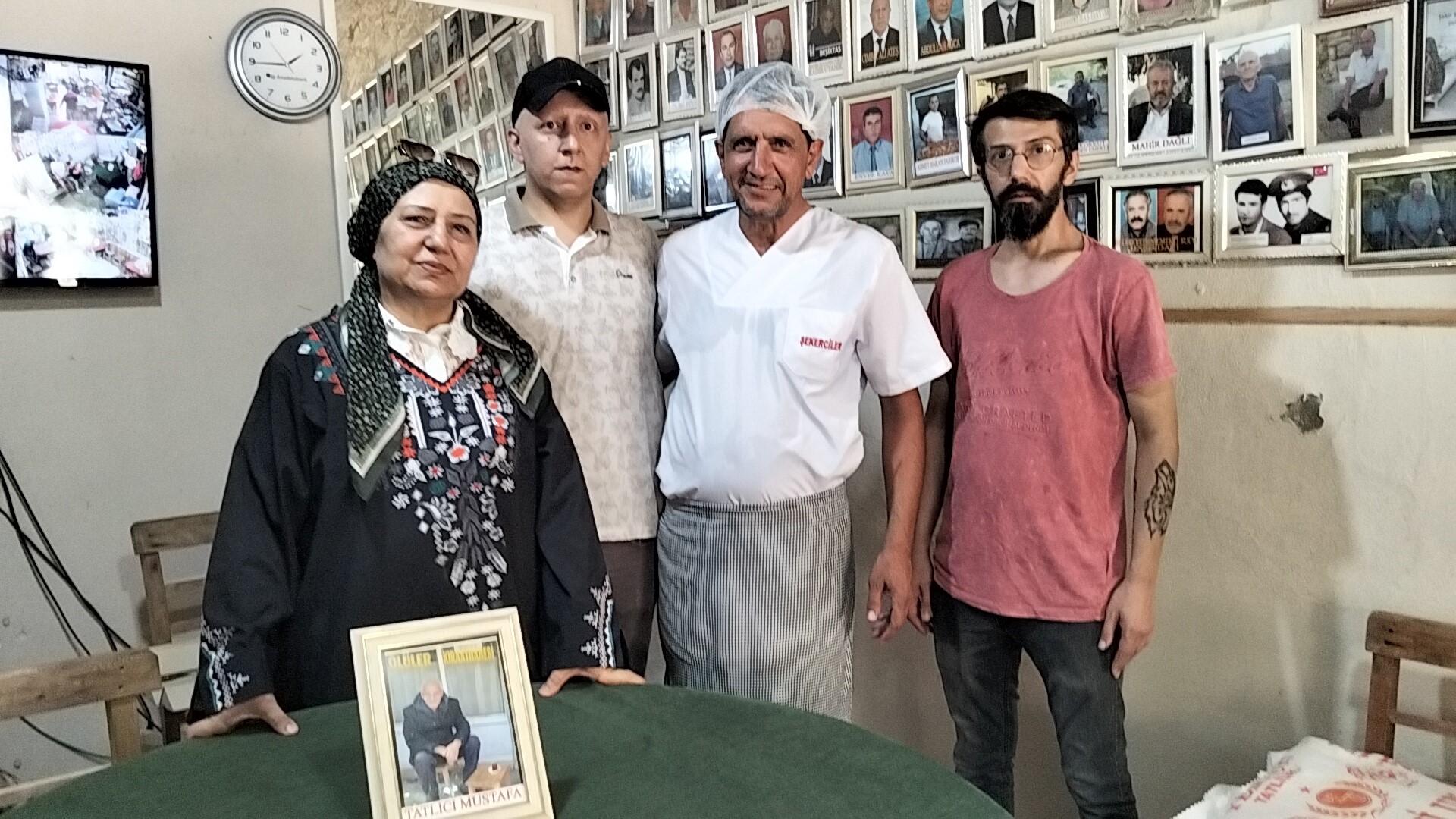 Tatlıcı çırağından ustasına vefa