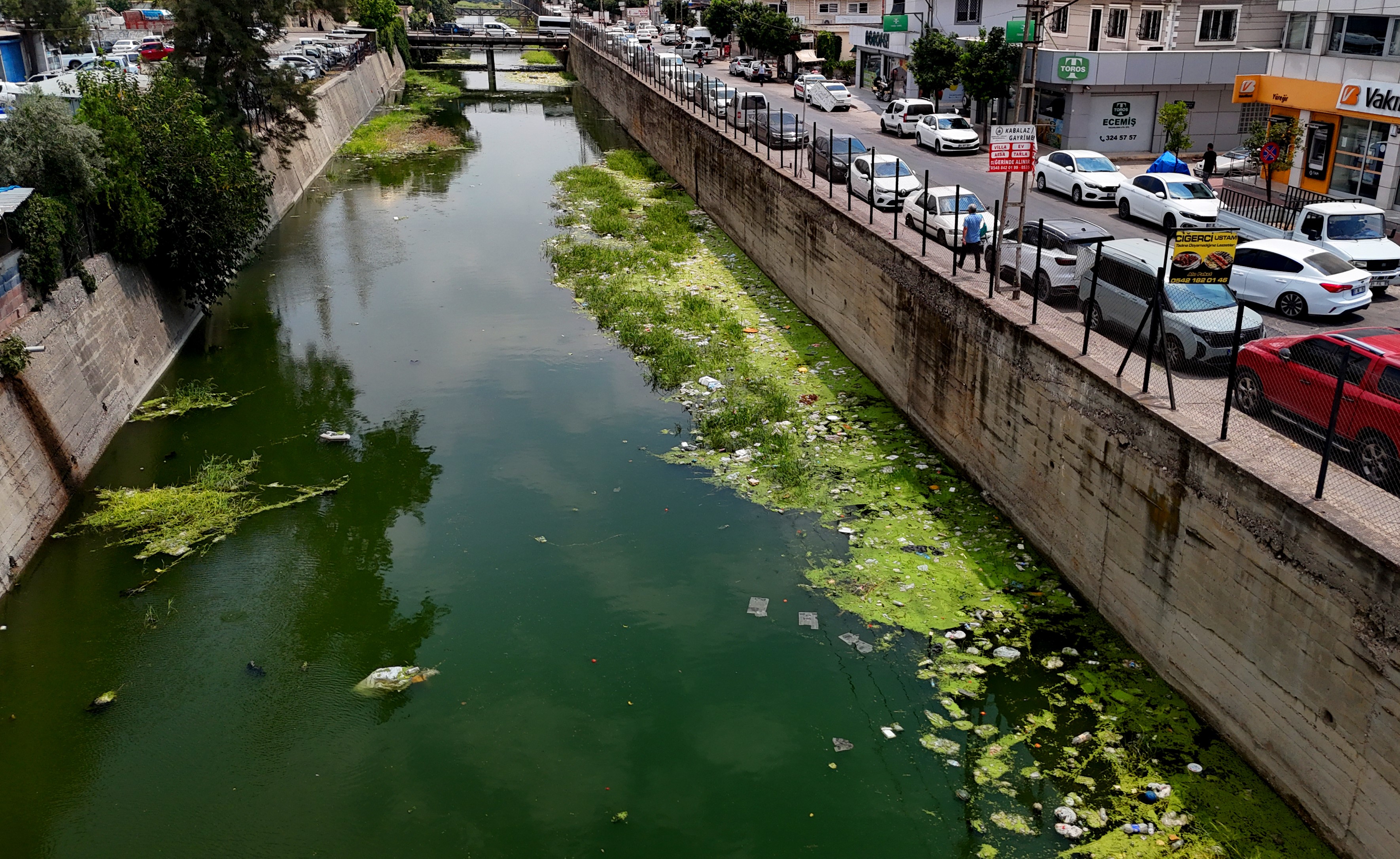 Sulama kanallarındaki kirlilik had safhaya ulaştı