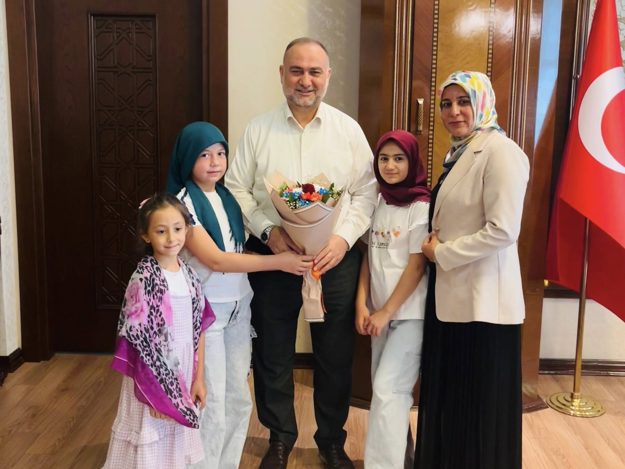 Minik yüreklerden, Müftü Taşcı’ya ziyaret 