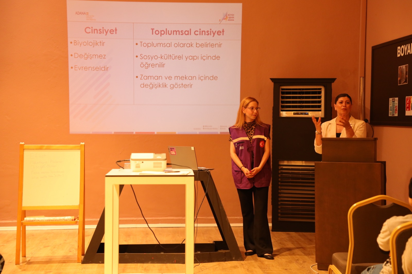 Kadına yönelik şiddete karşı toplumsal farkındalık eğitimi