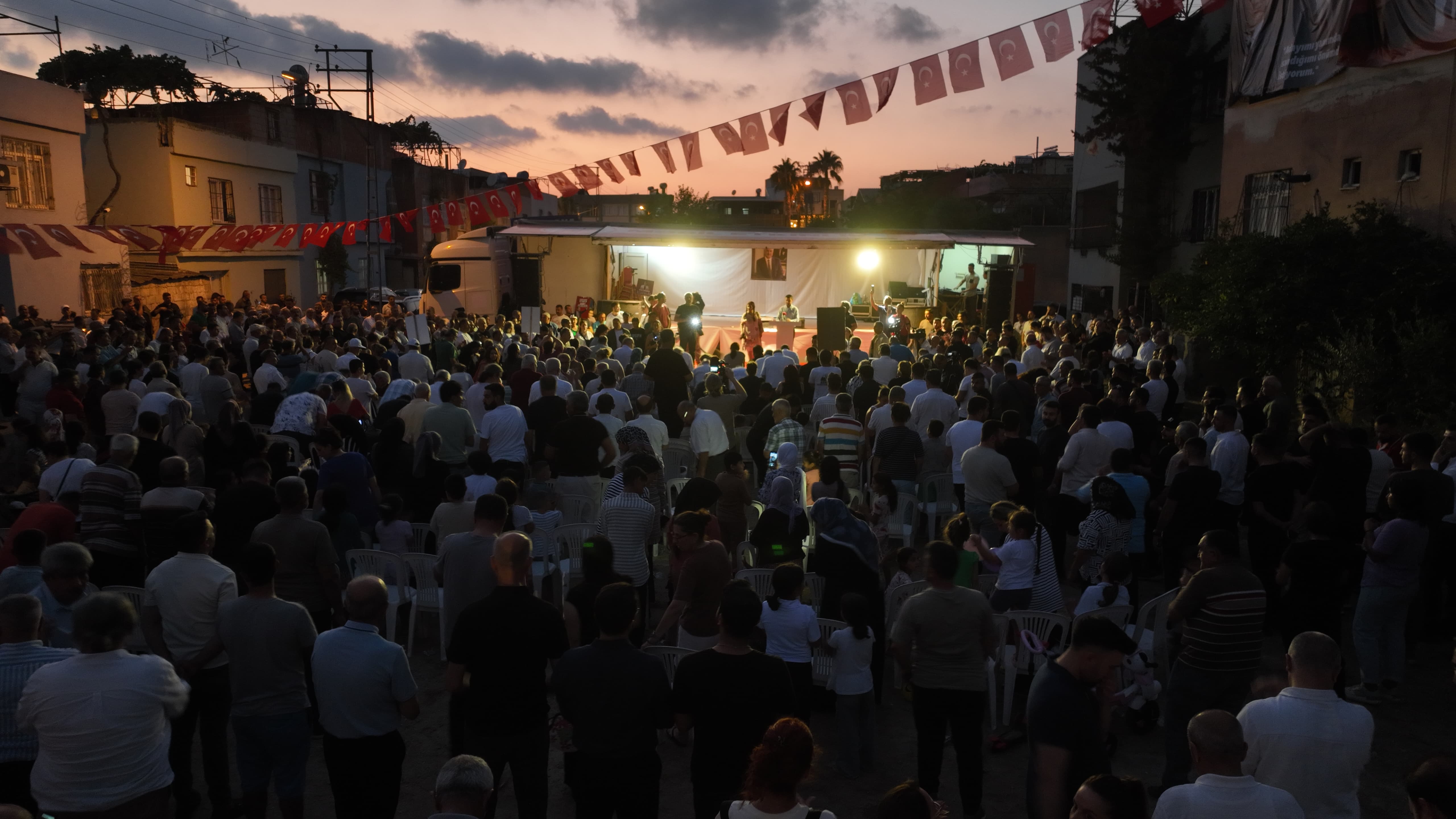 Chp Adana il Başkanlığı mahalle buluşmalarına başladı, ilk adres kiremithane mahallesi oldu
