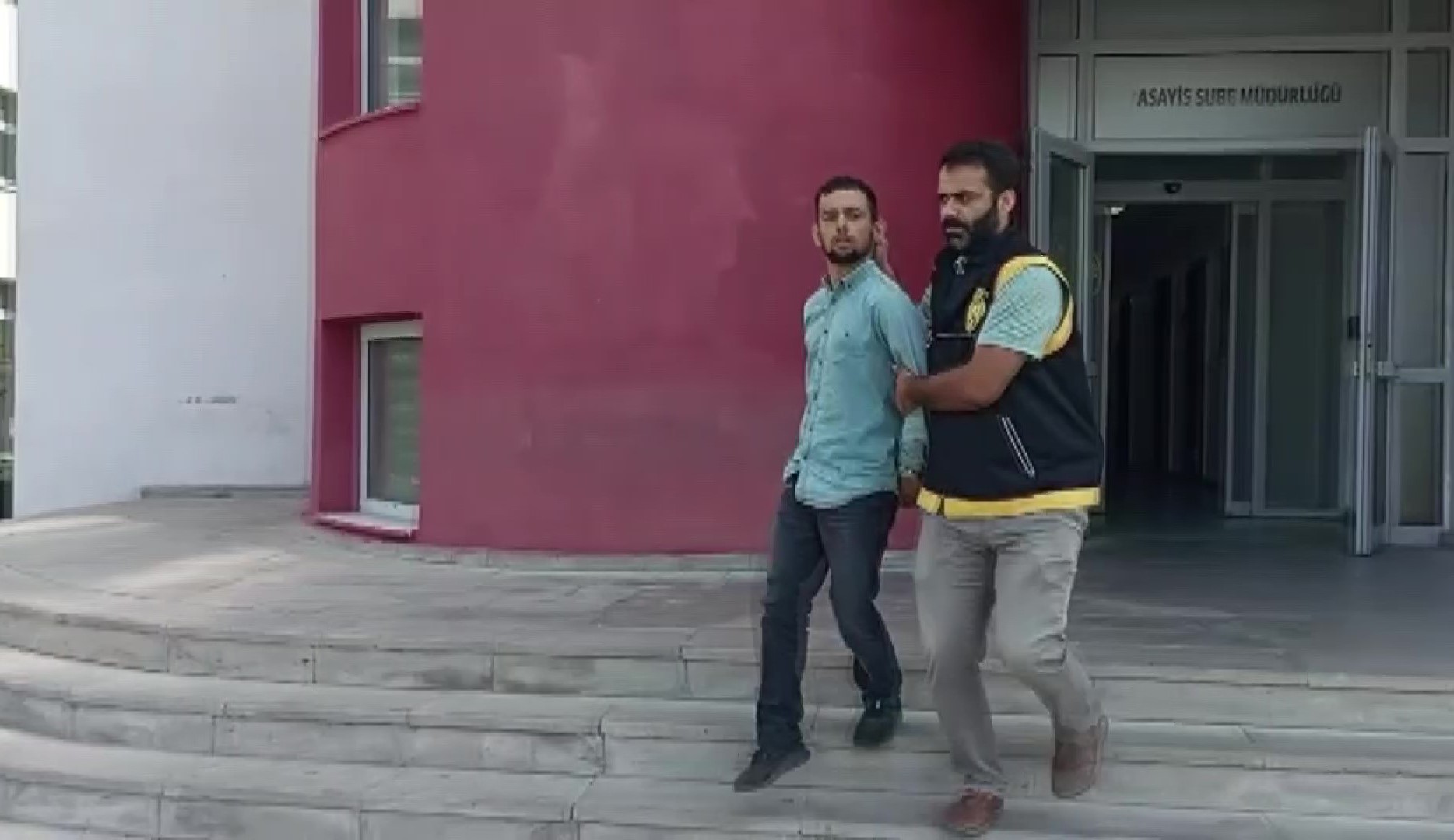 Evin avlusundan motosiklet çaldı, "Hevesim olduğu için dayanamayıp çaldım" dedi