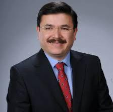 Adana siyasetinin gülen yüzü trafik kazasında hayatını kaybetti