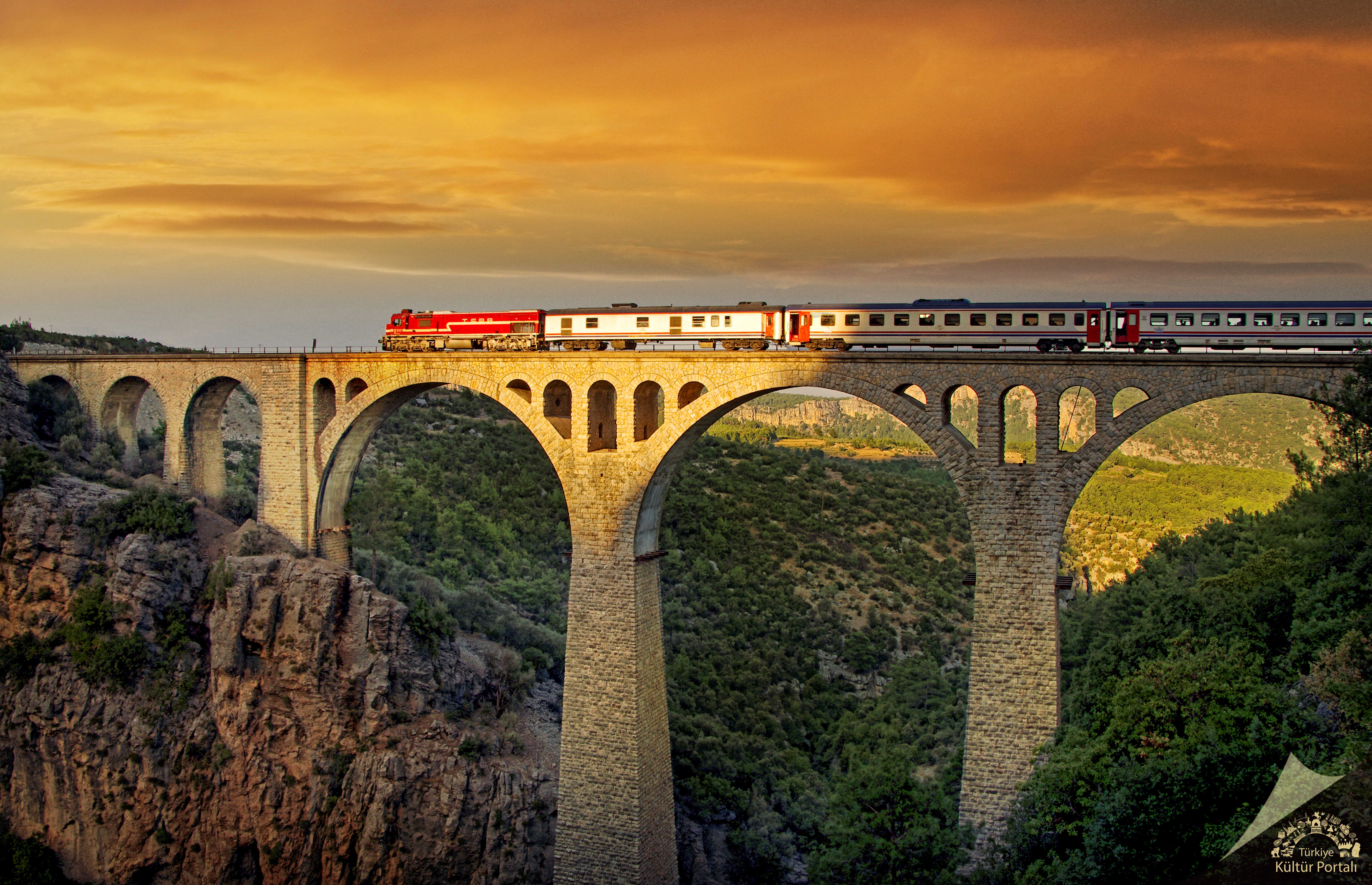 Varda Köprüsü’nün en iyi fotoğraf noktası