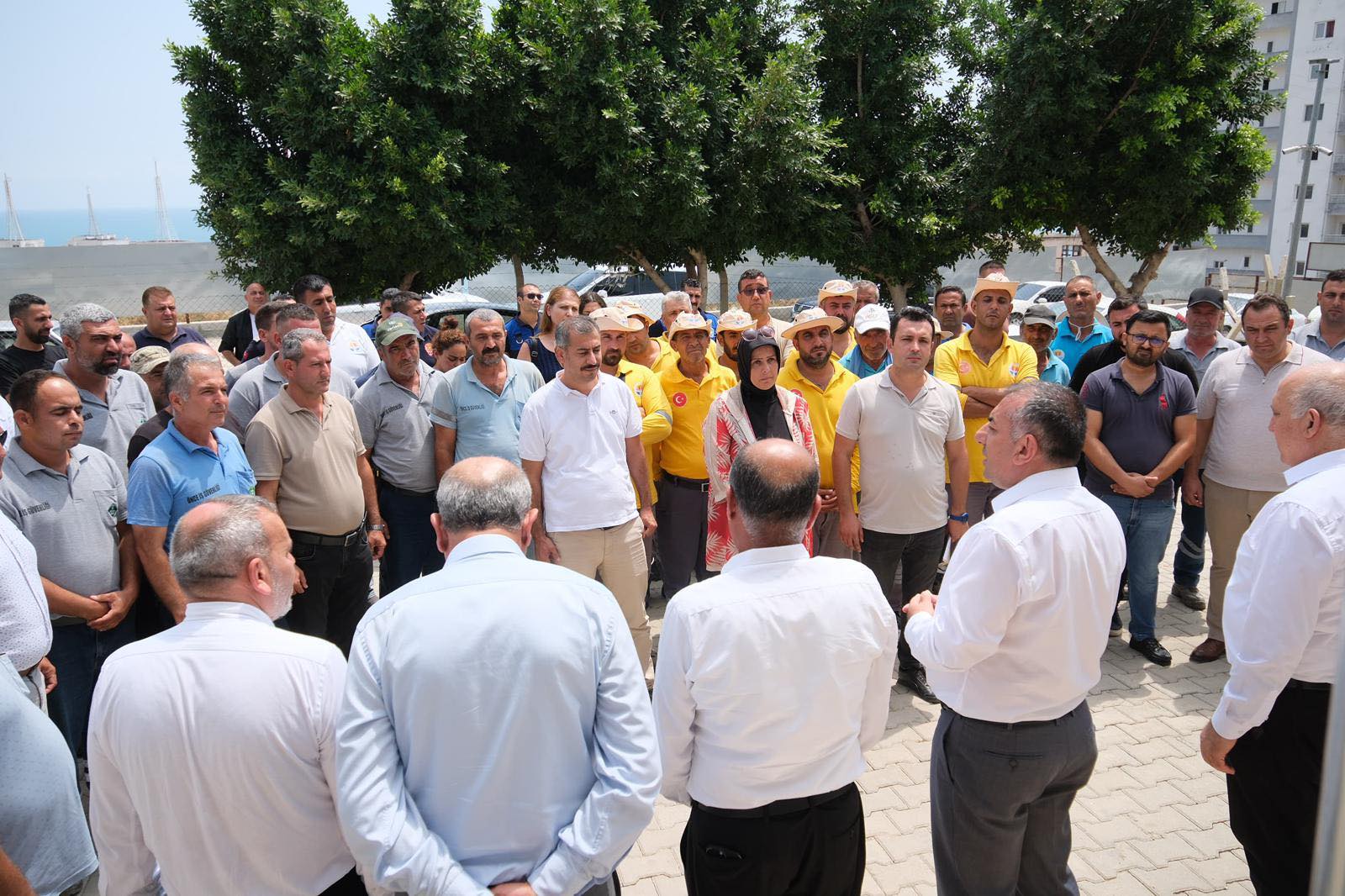 Başkan Vekili Geçer, Yumurtalık Belediyesi'ni ziyaret etti