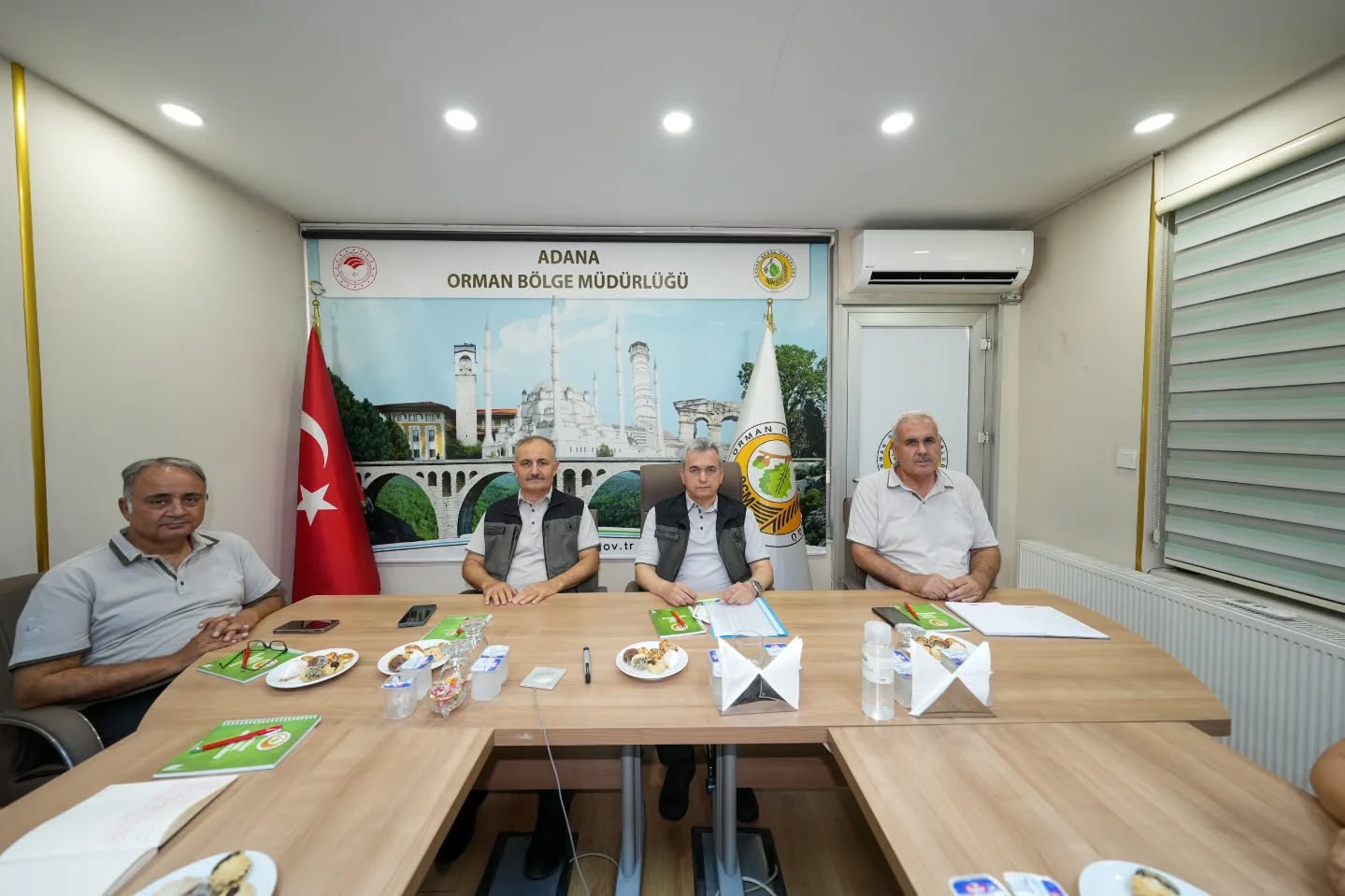 Orman Genel Müdür Yardımcısı Yüzer, Adana’da yangınla mücadele süreçlerini değerlendir 