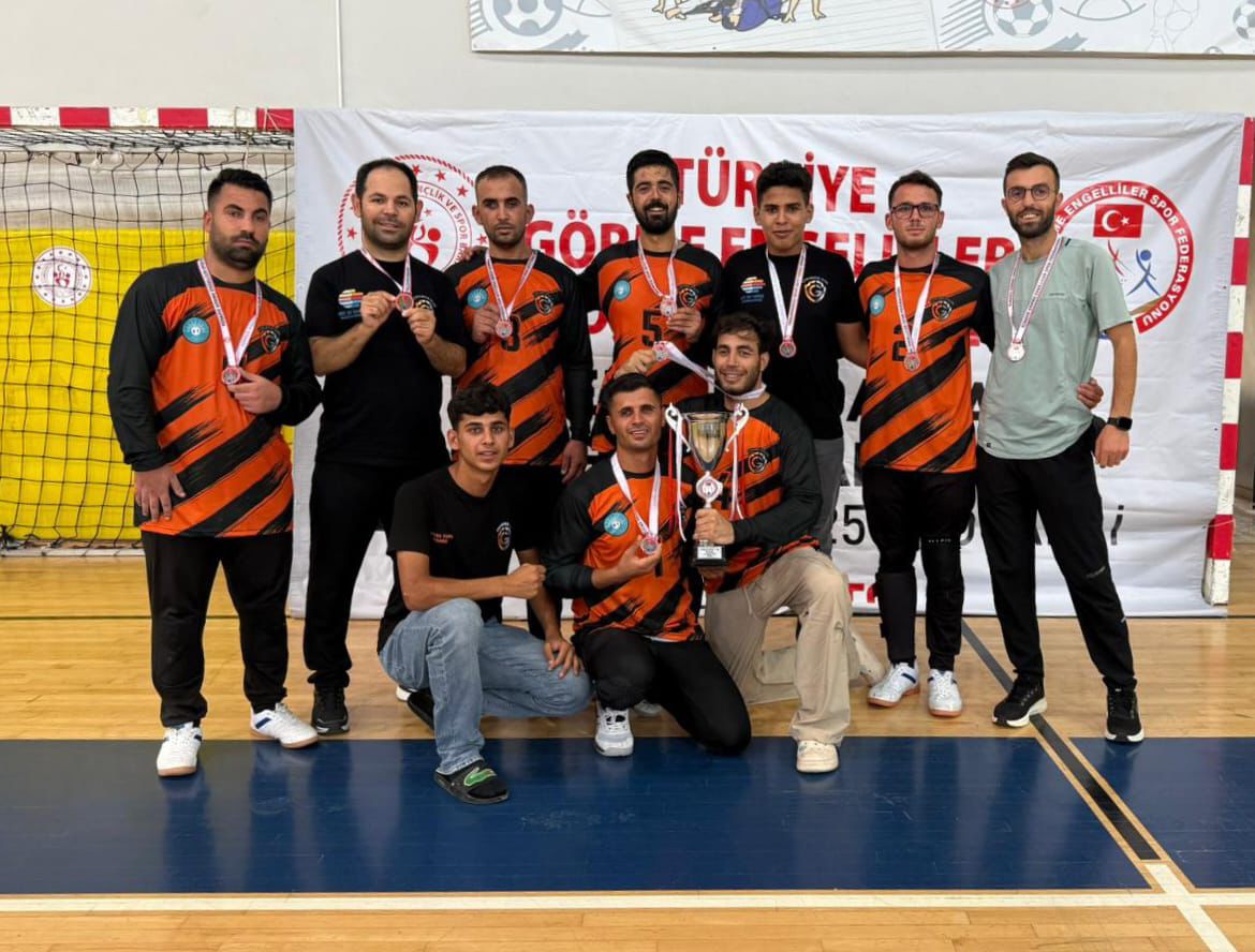 Halil Nacar: Bu gençler alkışlanır!