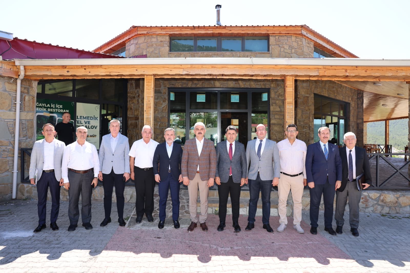 Pozantı'ya yeni devlet hastanesi ve araç muayene istasyonu yapılacak