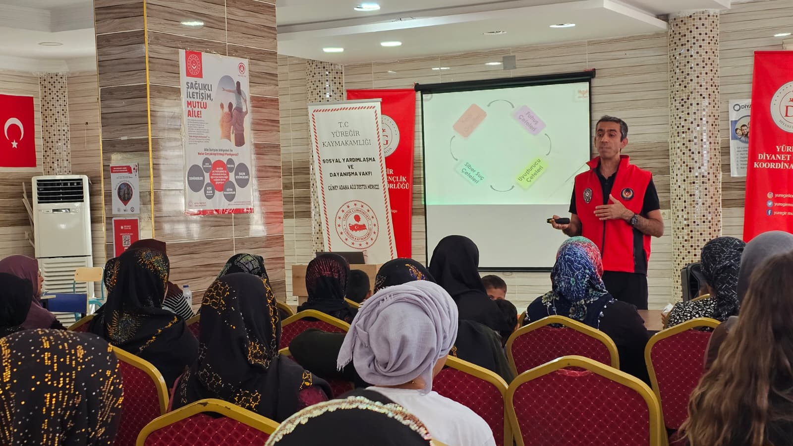 Terör konusunda toplumun her kesimi bilinçlendiriliyor