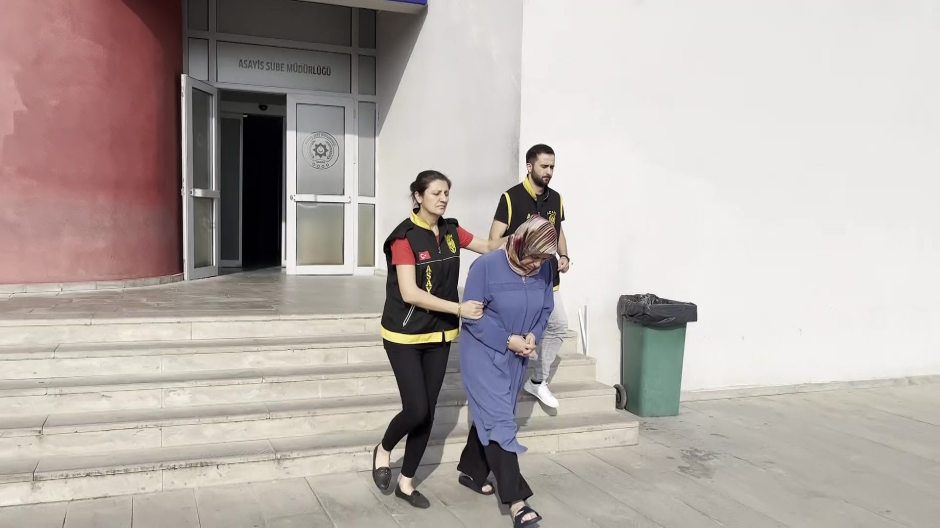 Eşini öldürmekle suçlanan kadın Adana'da yakalandı