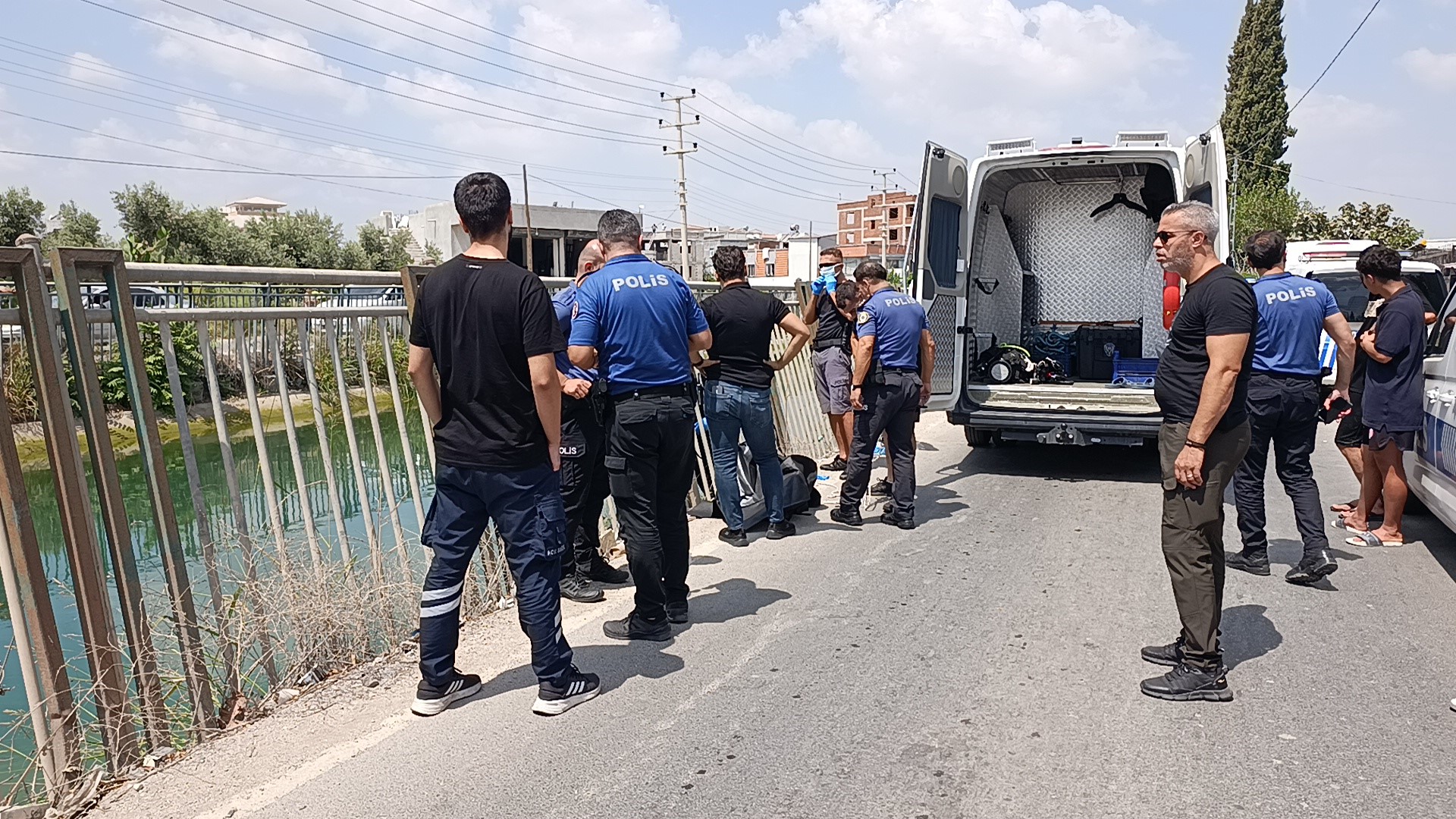 Sulama kanalında erkek cesedi bulundu