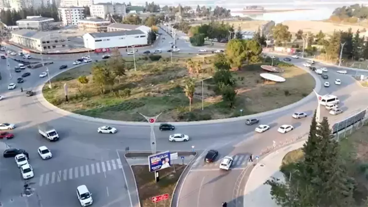 Adana'da trafikte yeni dönem! Tek yön ve kavşak düzenlemesi geliyor