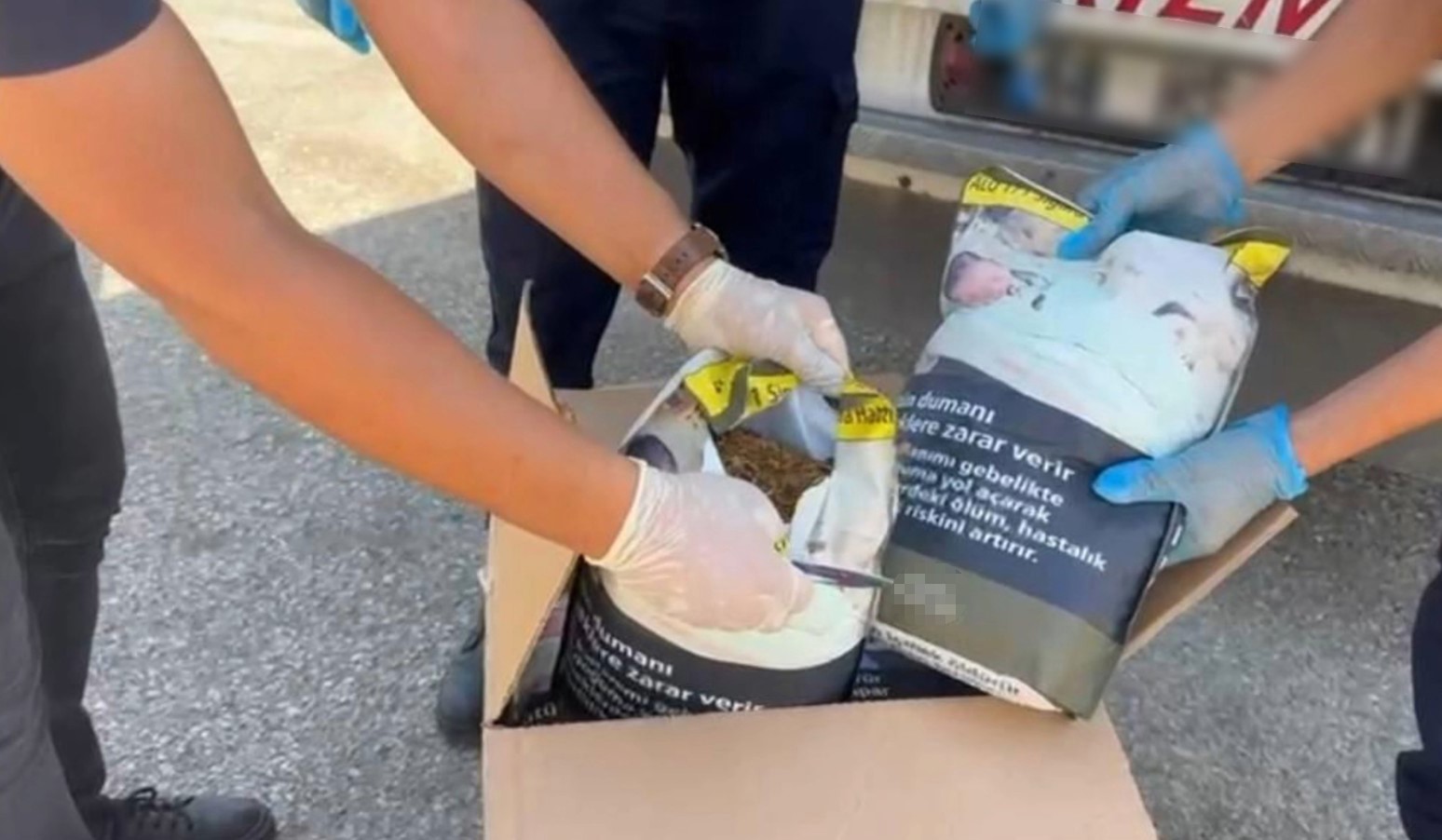 Jandarma 7 bin 500 kilo kaçak tütün ele geçirdi