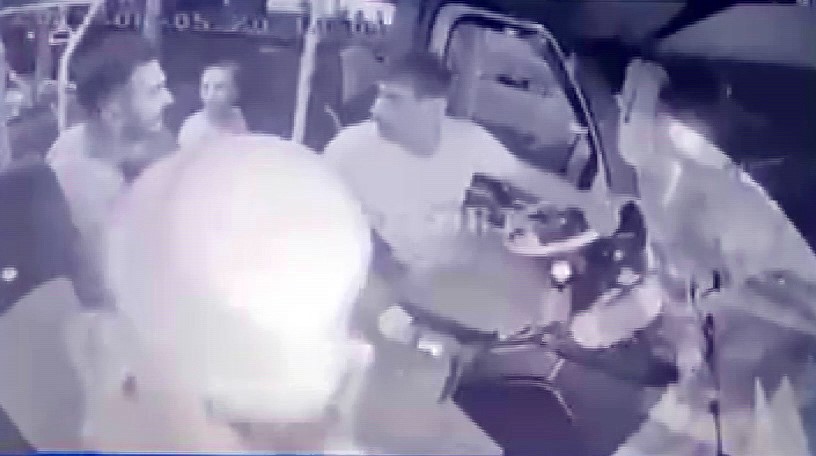 Otobüs şoförleri güzergah tartışmasında dolmuş şoförlerini böyle tehdit etti