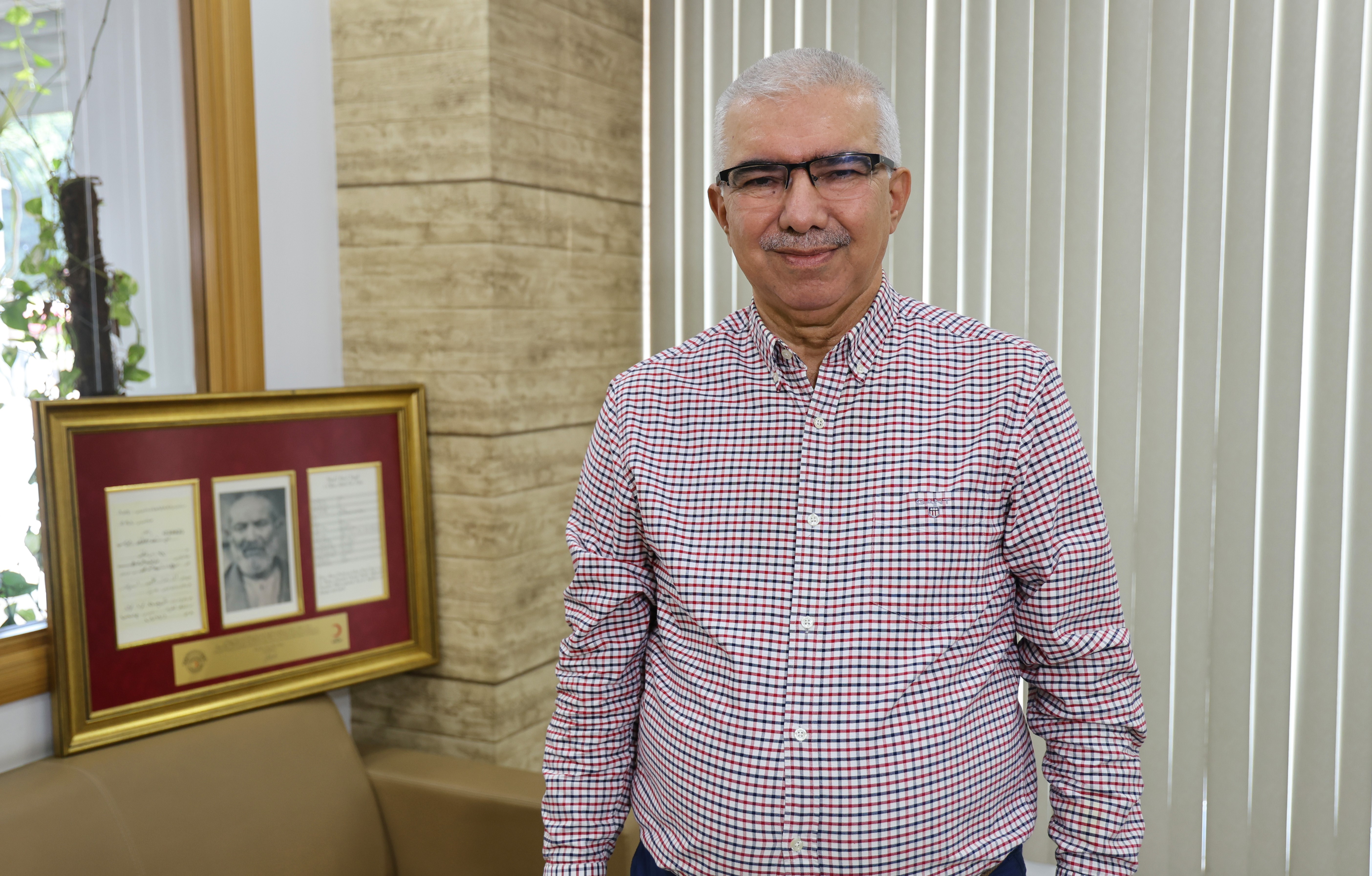 Filistin'de esir düşen dedesinin 107 yıllık mektubuna ulaştı