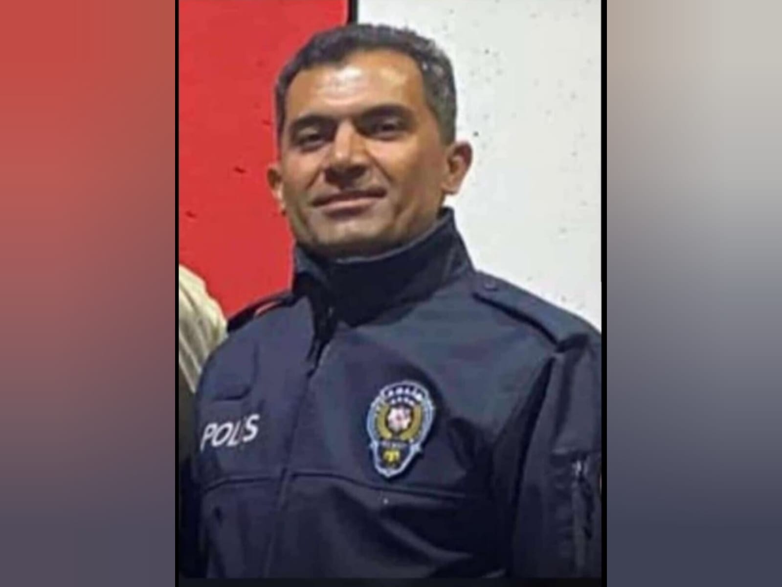 Trafik kazasında ağır yaralanan polis memuru hayatını kaybetti