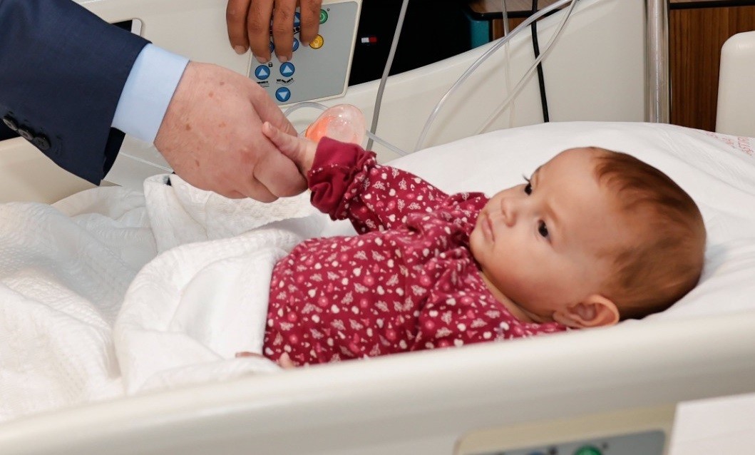 Açlık ve hastalık nedeniyle ölen Gazzeli Abdullah'ın kardeşinin tedavisi sürüyor