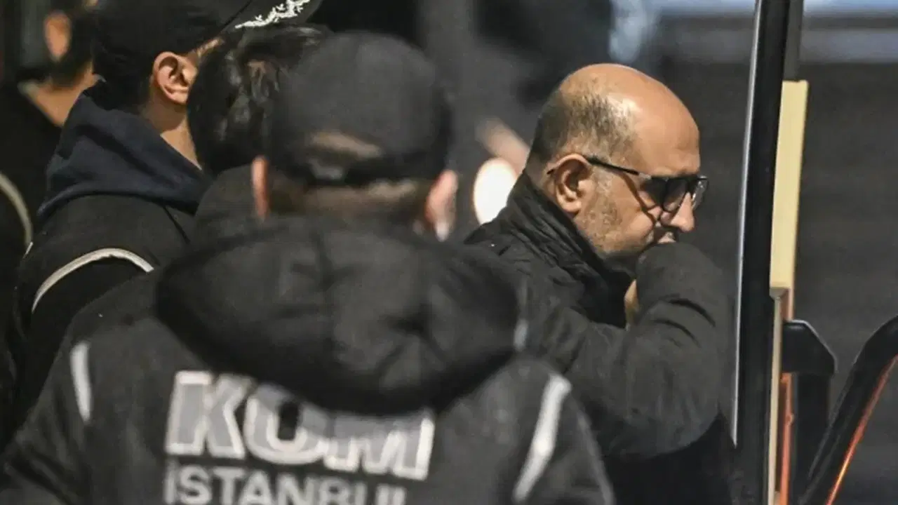 Aziz İhsan Aktaş'ın ev hapsi kaldırıldı... CHP'den ilk tepki: 'Bu karar siyasi bir kumpasın kanıtıdır!'