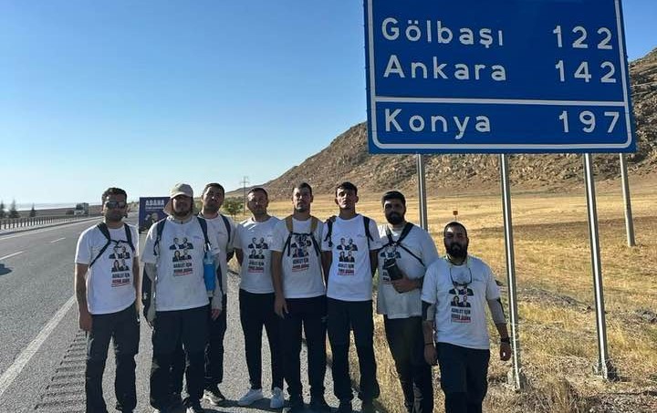 CHP Adana Gençlik Kolları, Ankara'ya yaklaştı