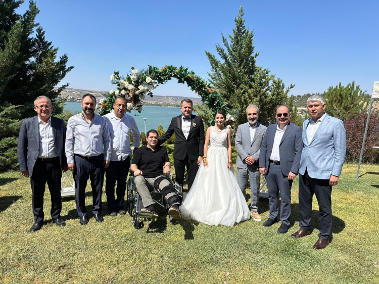 Çukurova Üniversitesi Rektörü dünya evine girdi