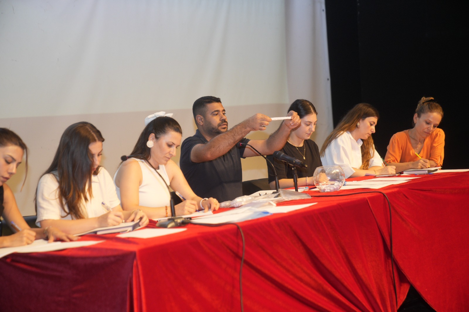 Seyhan Belediyesi Kreşleri İçin Noter Huzurunda Kura Çekilişi