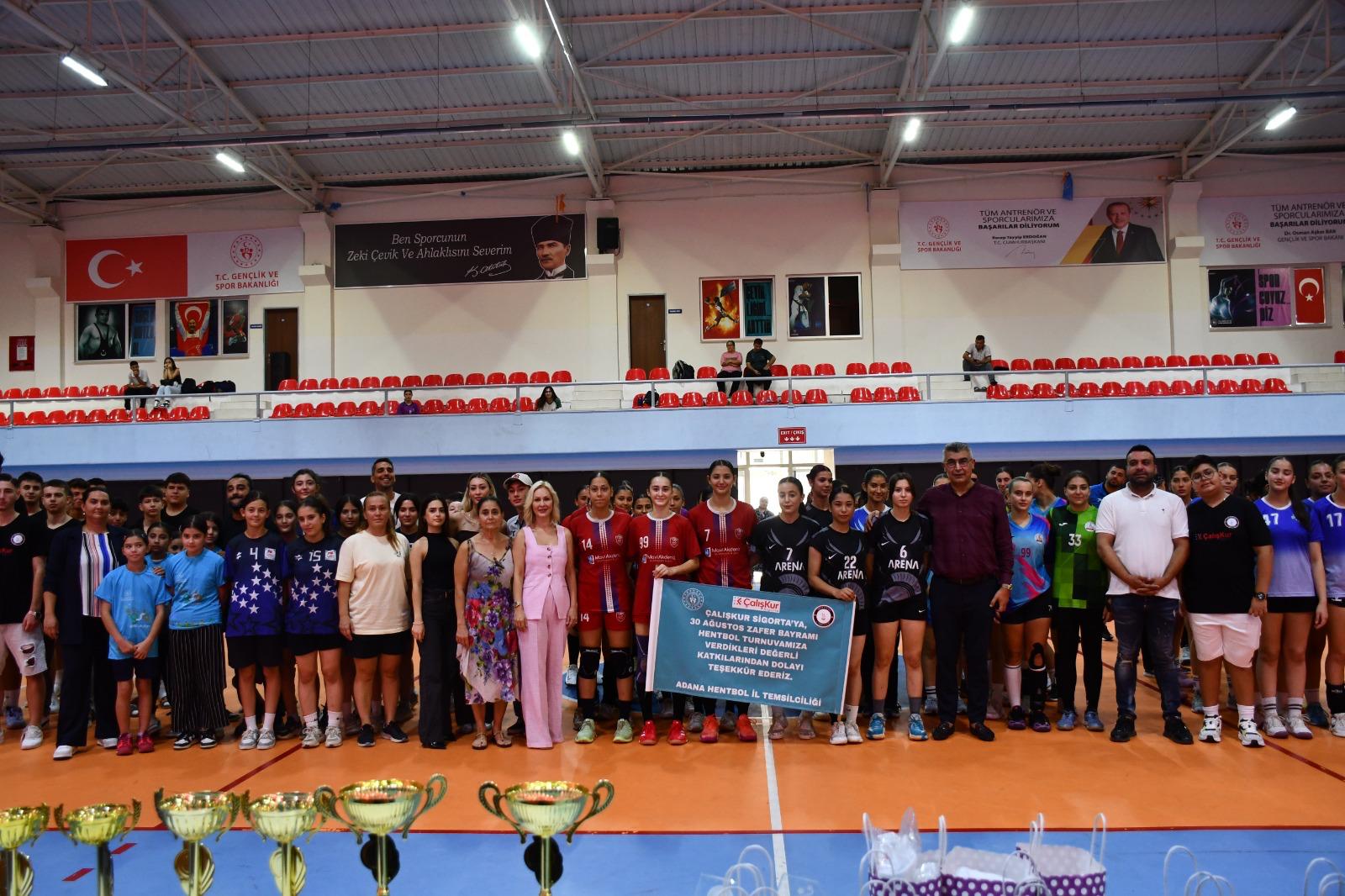 30 Ağustos Hentbol Zafer Kupası, Adana'da yapıldı