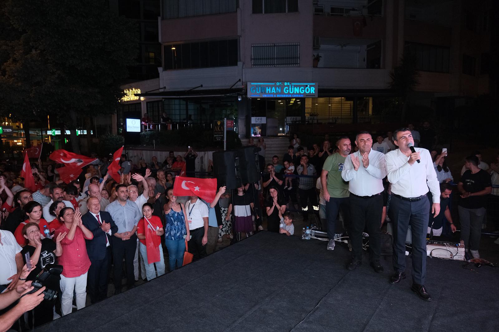 30 Ağustos coşkusu Adana’yı sardı