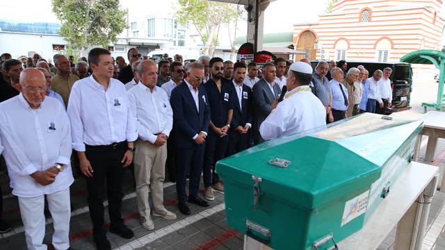 Adana Ticaret Odası eski Başkanı Fethi Kamışlı'nın cenazesi defnedildi