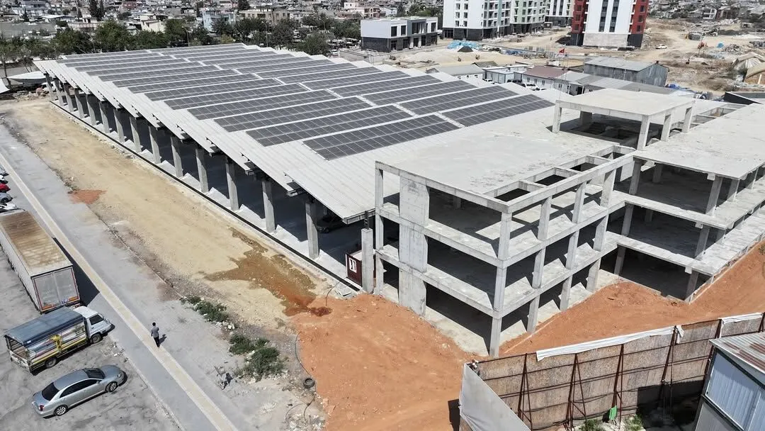 Güneş enerjili modern semt pazarı, Adanalılarla buluşacak