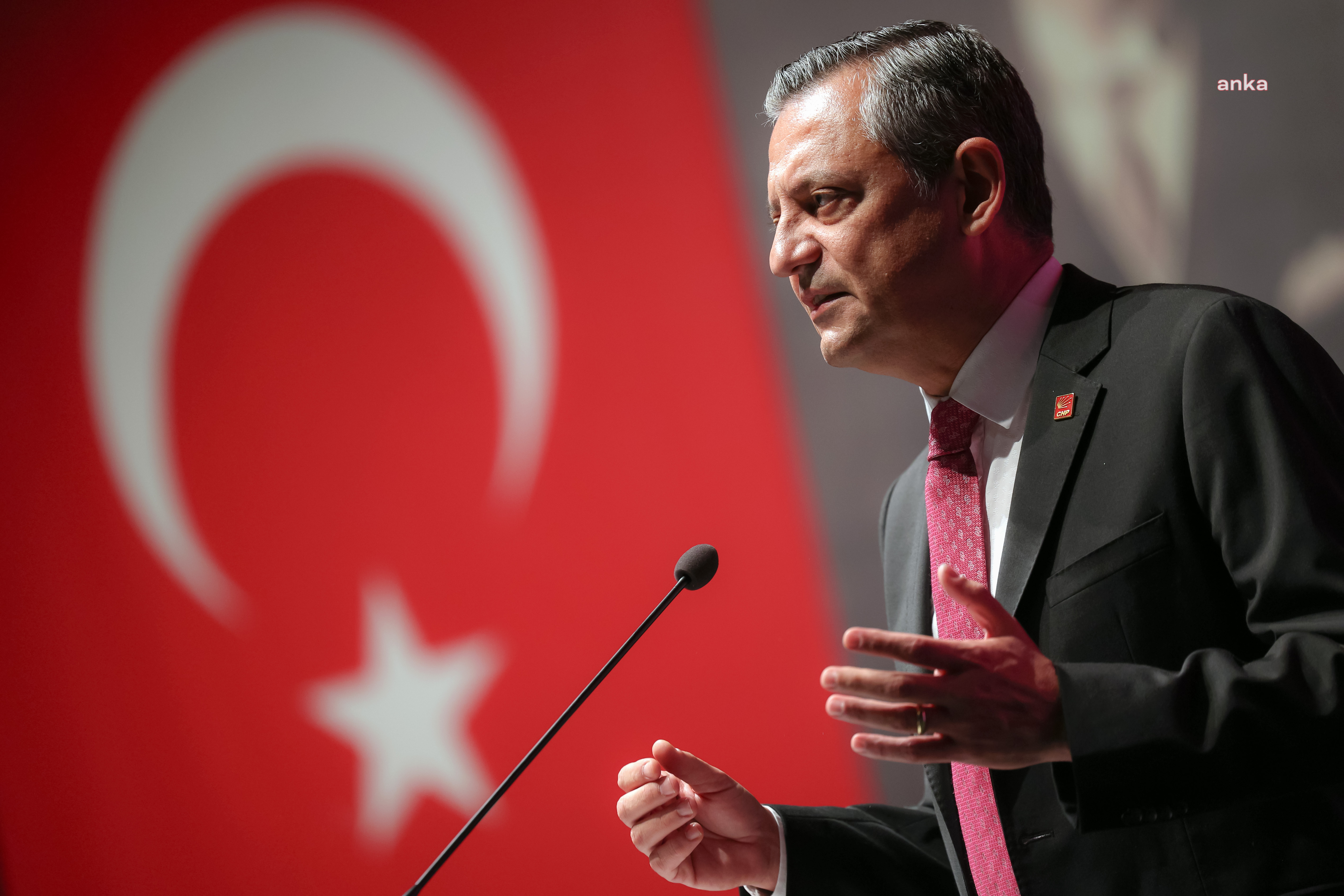 CHP Genel Başkanı Özel: ”Kemal beyin kayyumluğu kabul etmesine ihtimal vermem”